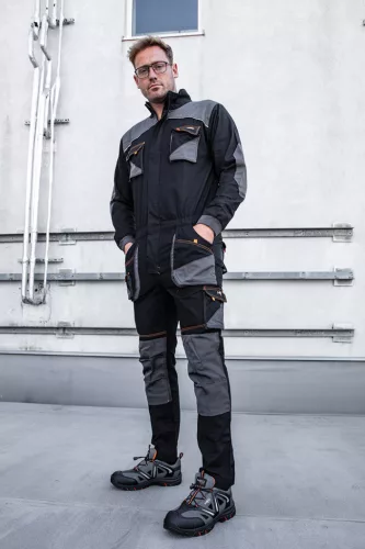 Overall karcsúsított(slim fit), 60% pamut, 37% polyester, 3% elastane, 285 g/m2, M